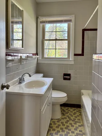 $1,425 | 807 1st Avenue, Tullahoma, TN 37388