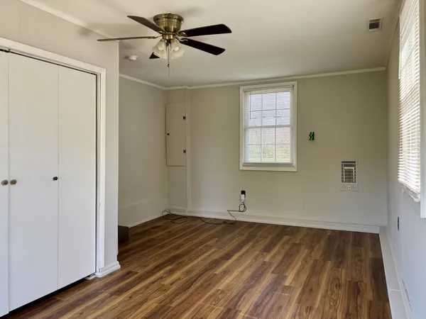 $1,425 | 807 1st Avenue, Tullahoma, TN 37388