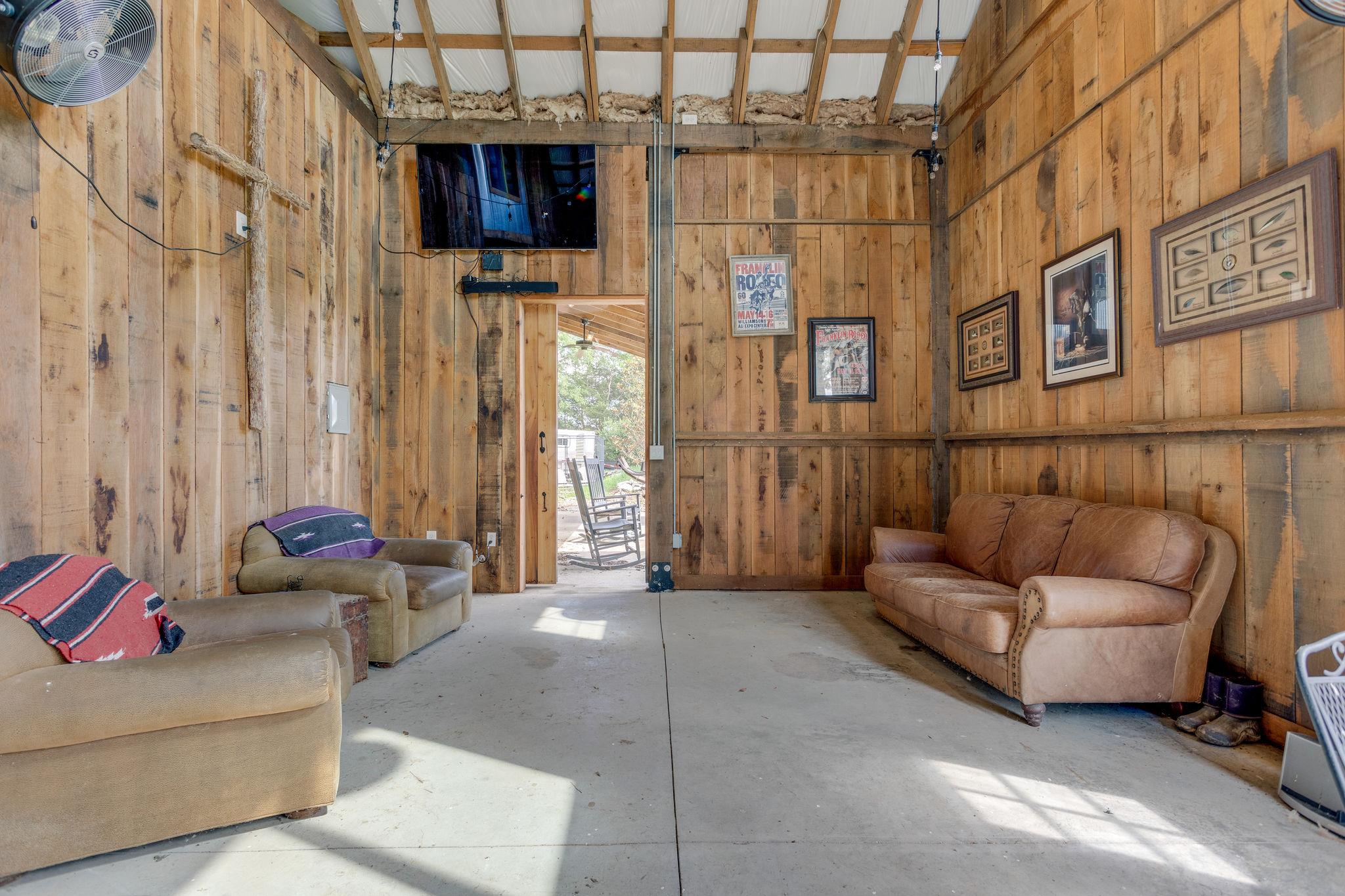 3920 Boston Theta Road Columbia, TN 38401 - Photo 14 of 30 a living room with furniture and a couch