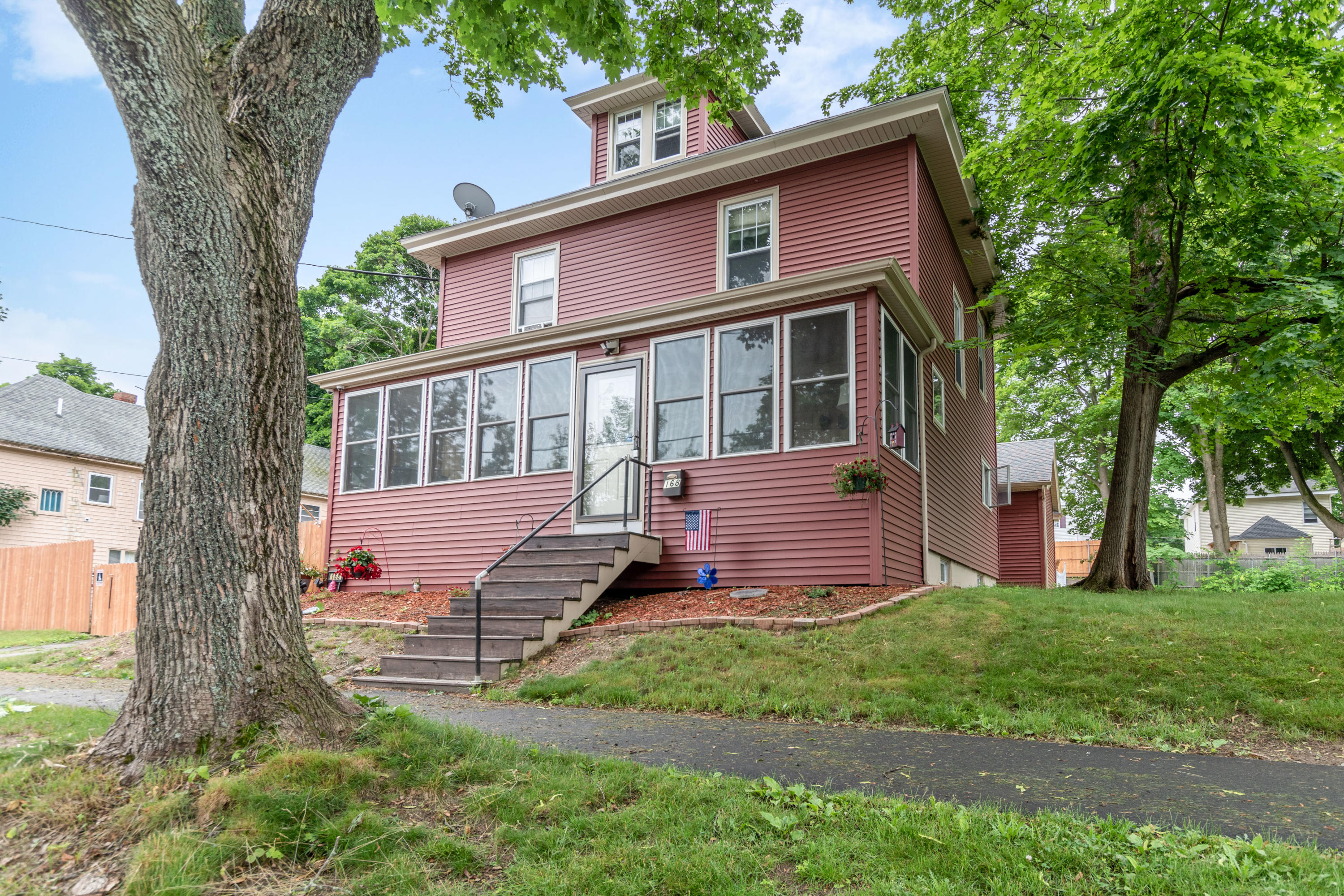 168 Maple Street Bangor, ME 04401 - Photo 1 of 48 Maple-57