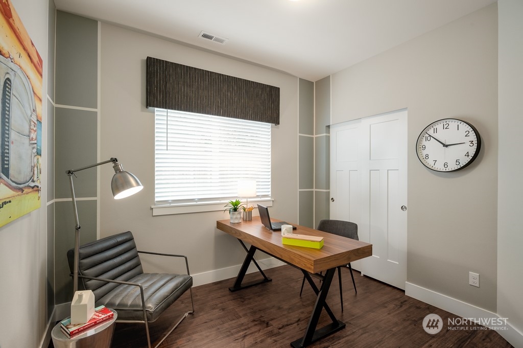 30 177th St S West, Unit IW 81 Bothell, WA 98012 - Photo 4 of 33 a room with furniture and a window