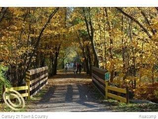 1318 Brook Lane, Unit 276 Rochester, MI 48306 - Photo 10 of 14 brook9.jpg