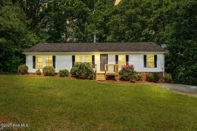 $254,000 | 1004 Candlewood Circle, Siler City, NC 27344