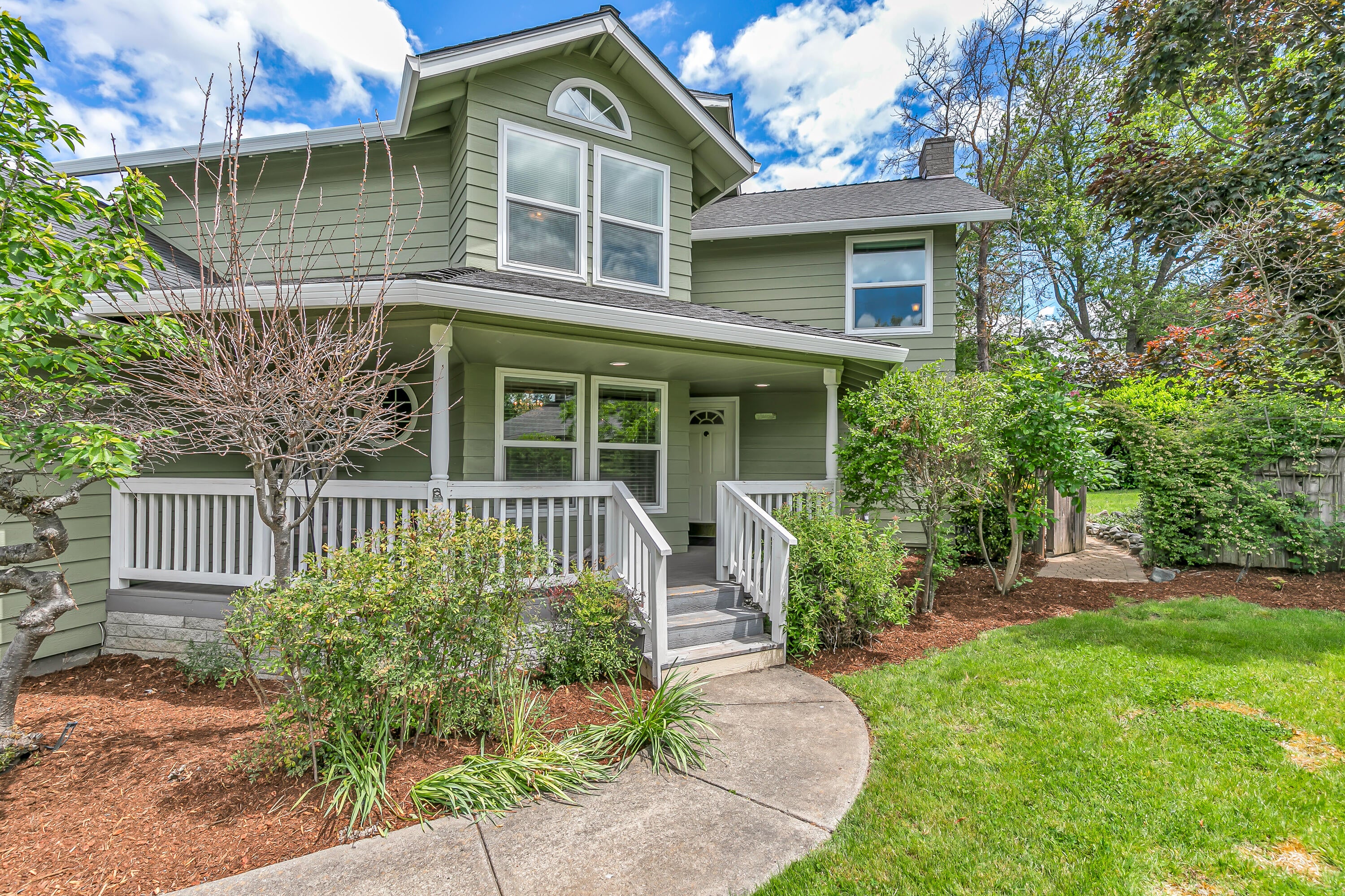 2338 Ridge Way Medford, OR 97504 - Photo 2 of 48 2338 Ridge Way - 1