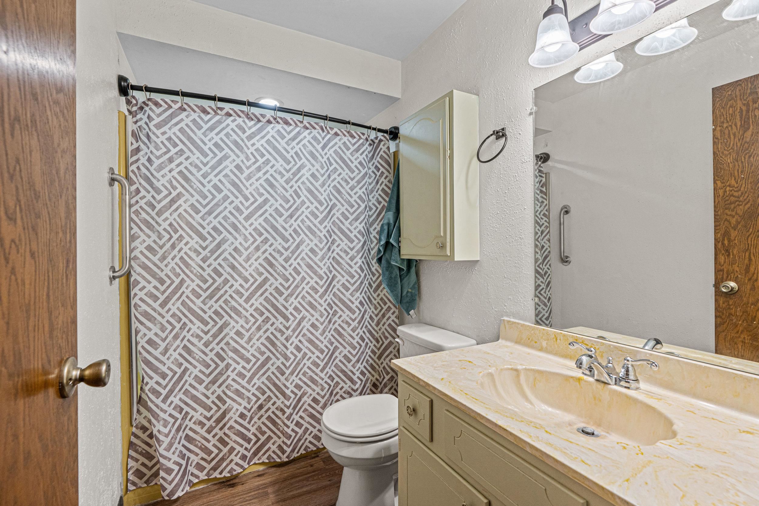 706 North Hawthorne Drive Appleton, WI 54915 - Photo 17 of 64