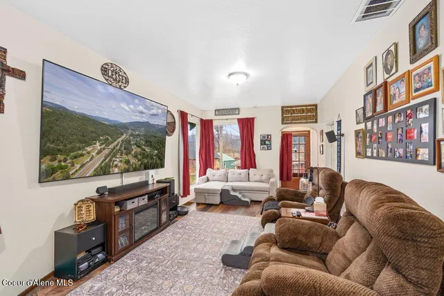 $325,000 | 203 East Market Avenue, Kellogg, ID 83837