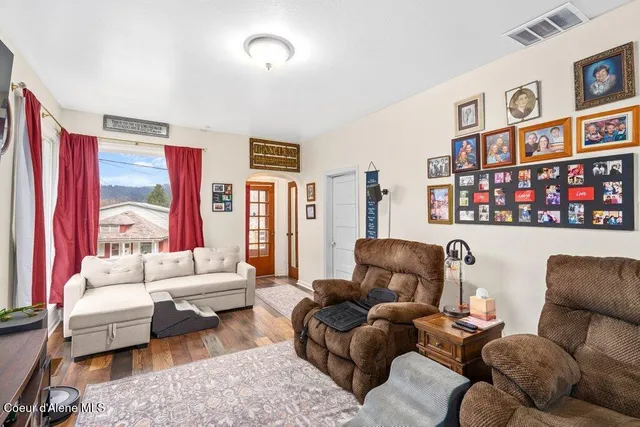 $325,000 | 203 East Market Avenue, Kellogg, ID 83837