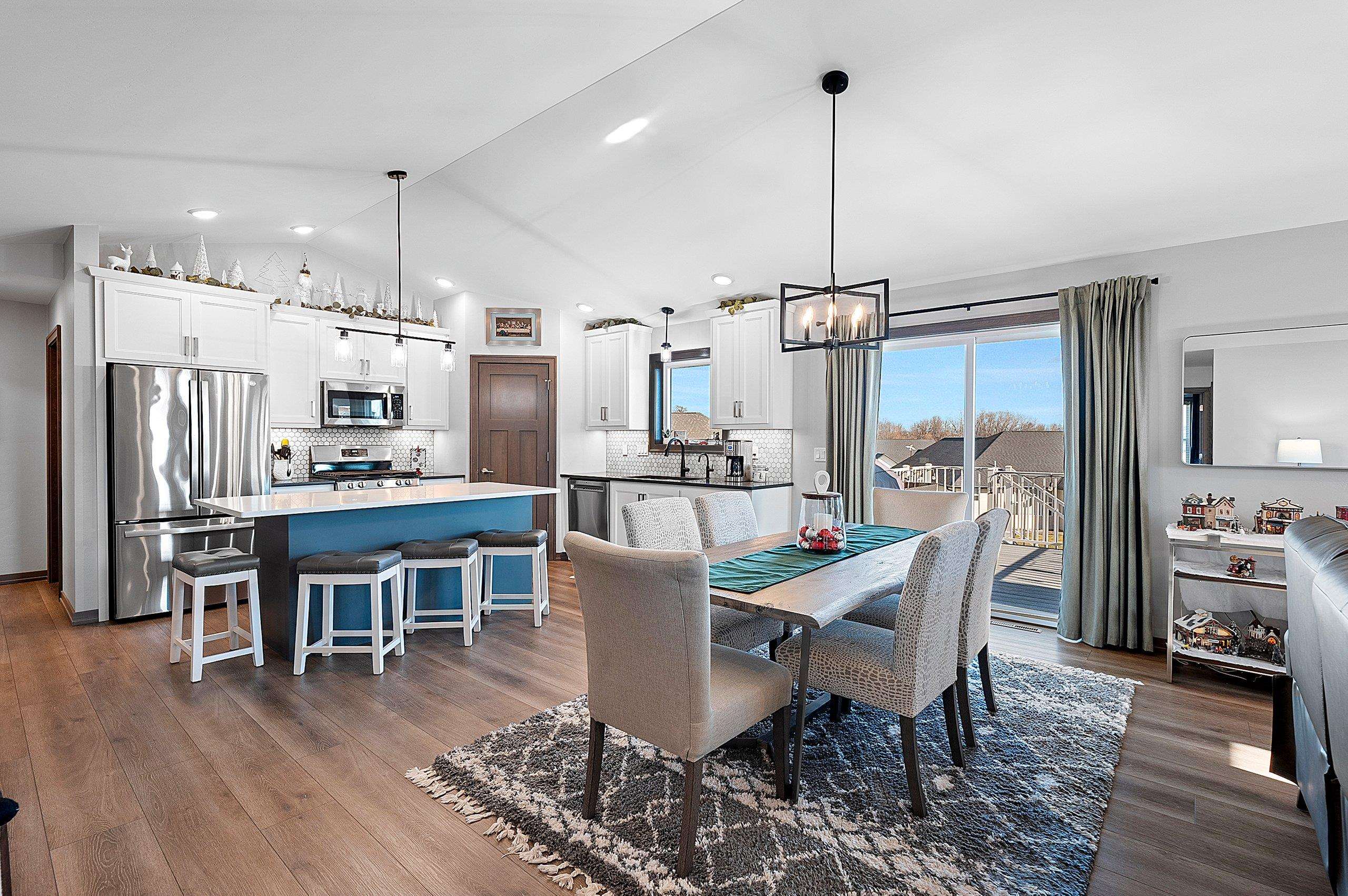 2121 Durum Court Suamico, WI 54313 - Photo 16 of 88