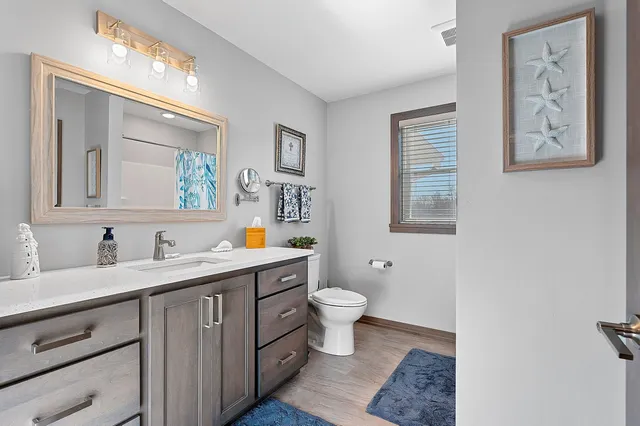 $575,000 | 2121 Durum Court, Suamico, WI 54313