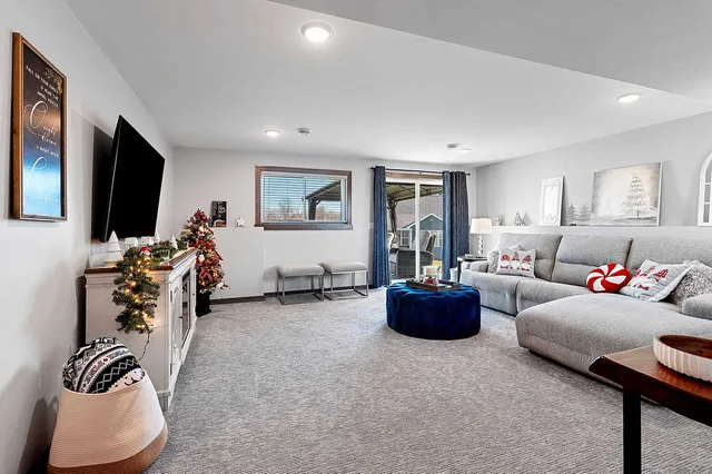 $575,000 | 2121 Durum Court, Suamico, WI 54313