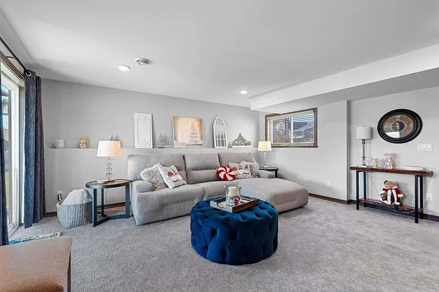 $575,000 | 2121 Durum Court, Suamico, WI 54313