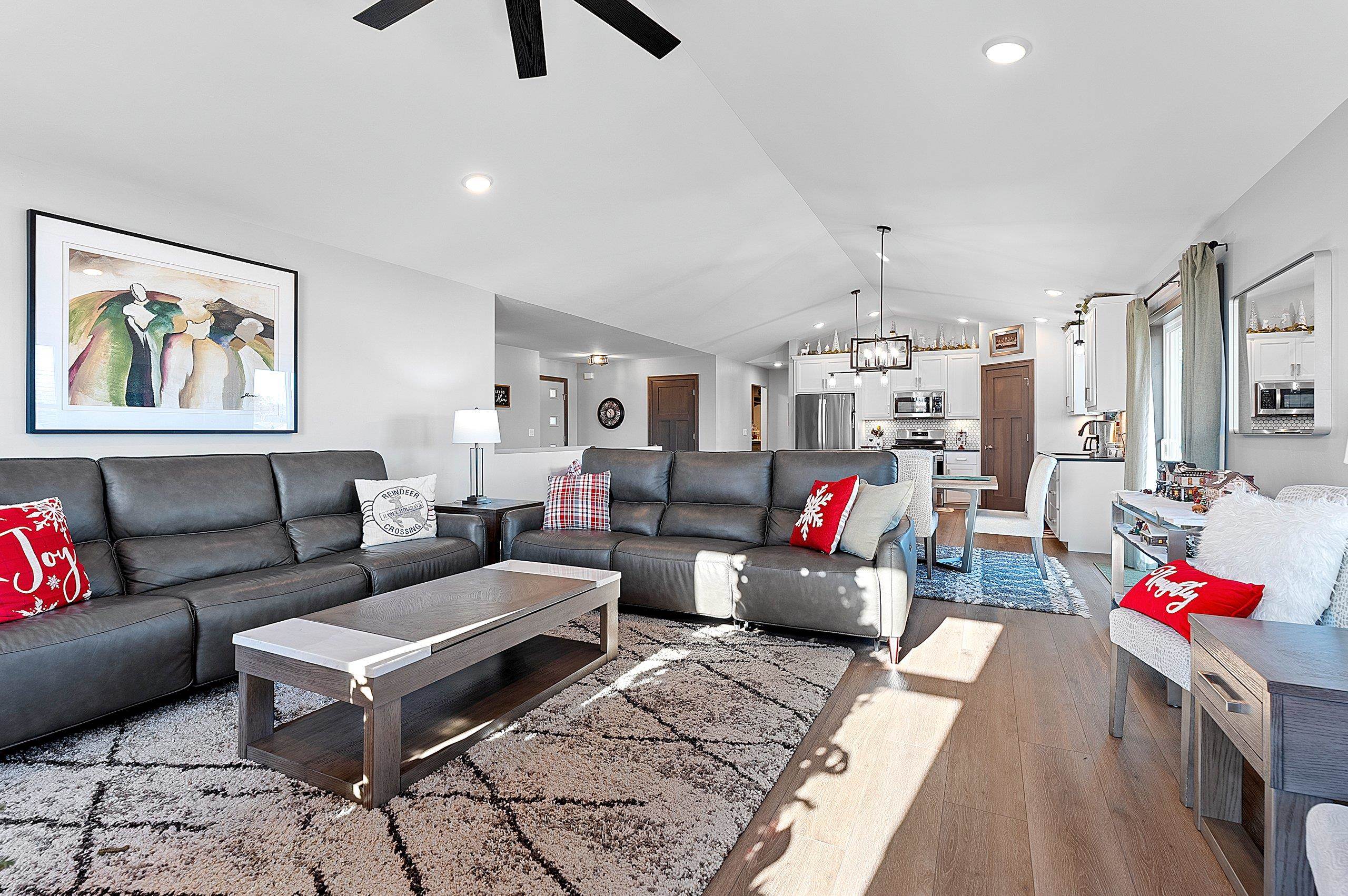 2121 Durum Court Suamico, WI 54313 - Photo 5 of 88