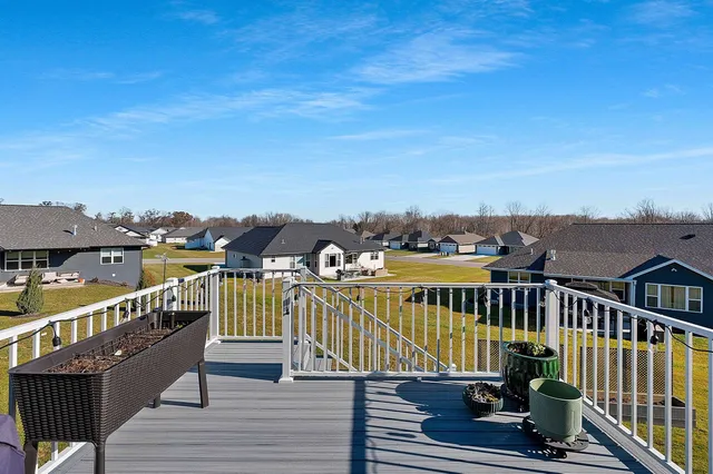 $575,000 | 2121 Durum Court, Suamico, WI 54313