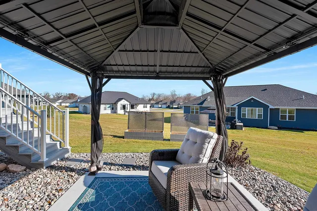 $575,000 | 2121 Durum Court, Suamico, WI 54313