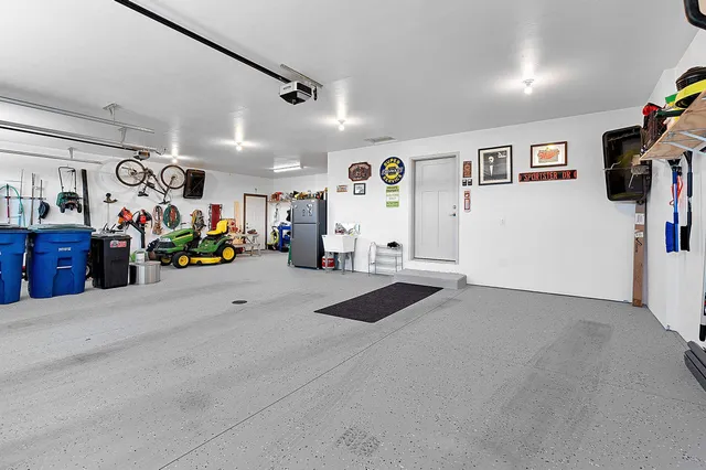 $575,000 | 2121 Durum Court, Suamico, WI 54313