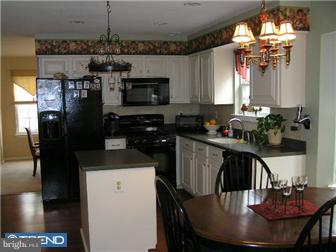 115 Cornflower Road Hamilton, NJ 08620 - Photo 6 of 12 Kitchen