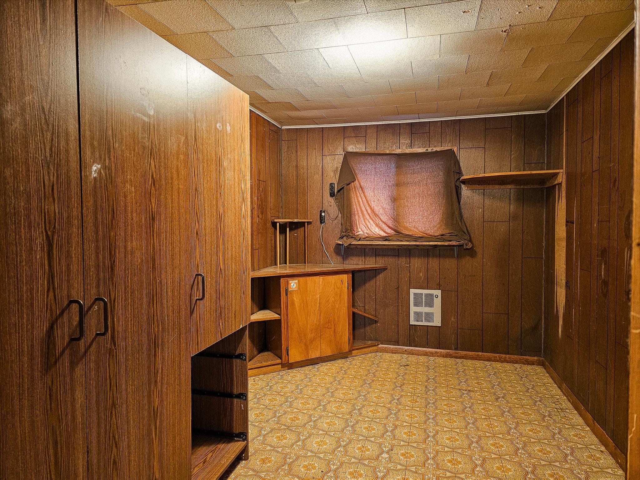 452 4th Street Northwest Perham, MN 56573 - Photo 16 of 26