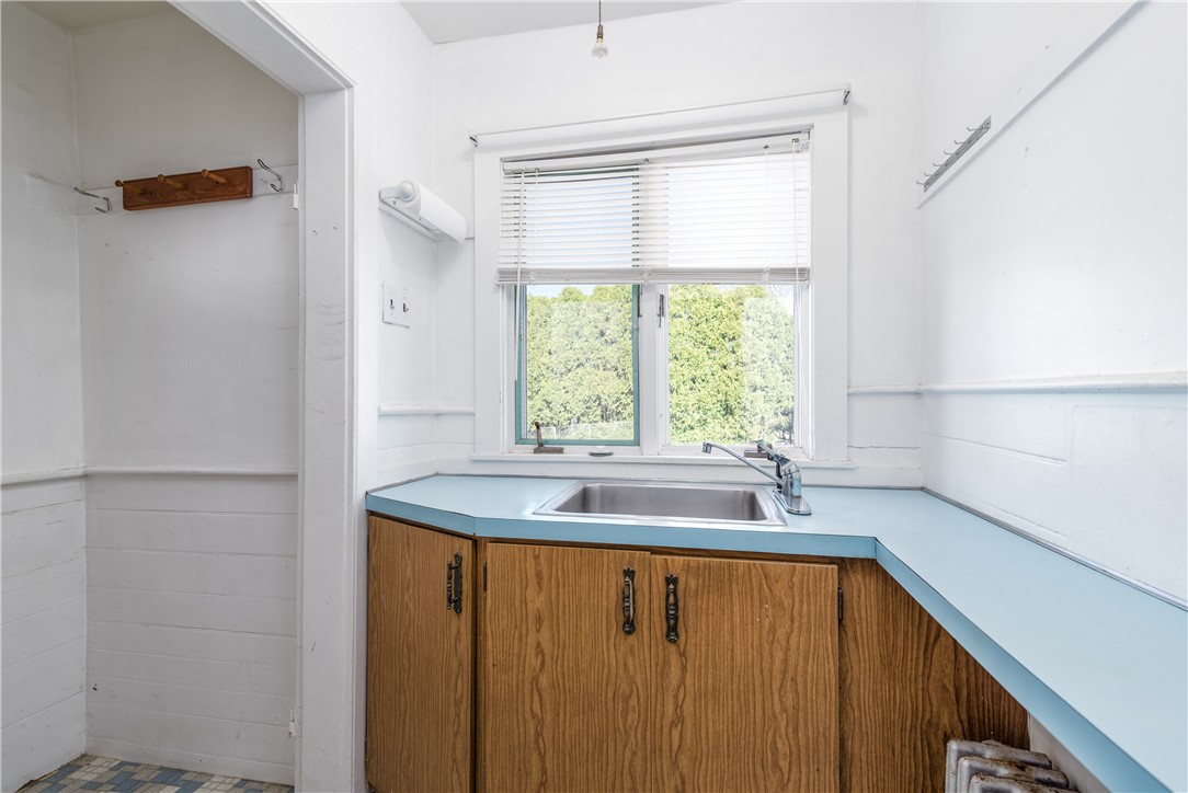 19 State Street Westerly, RI 02891 - Photo 17 of 33