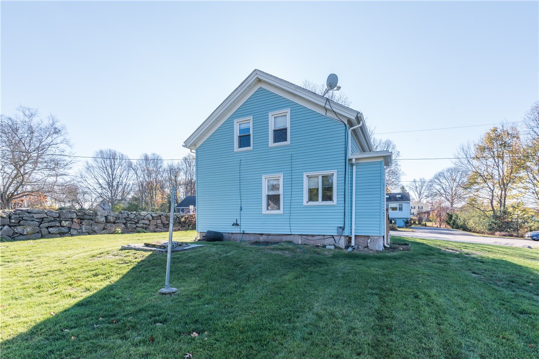 19 State Street Westerly, RI 02891 - Photo 5 of 33