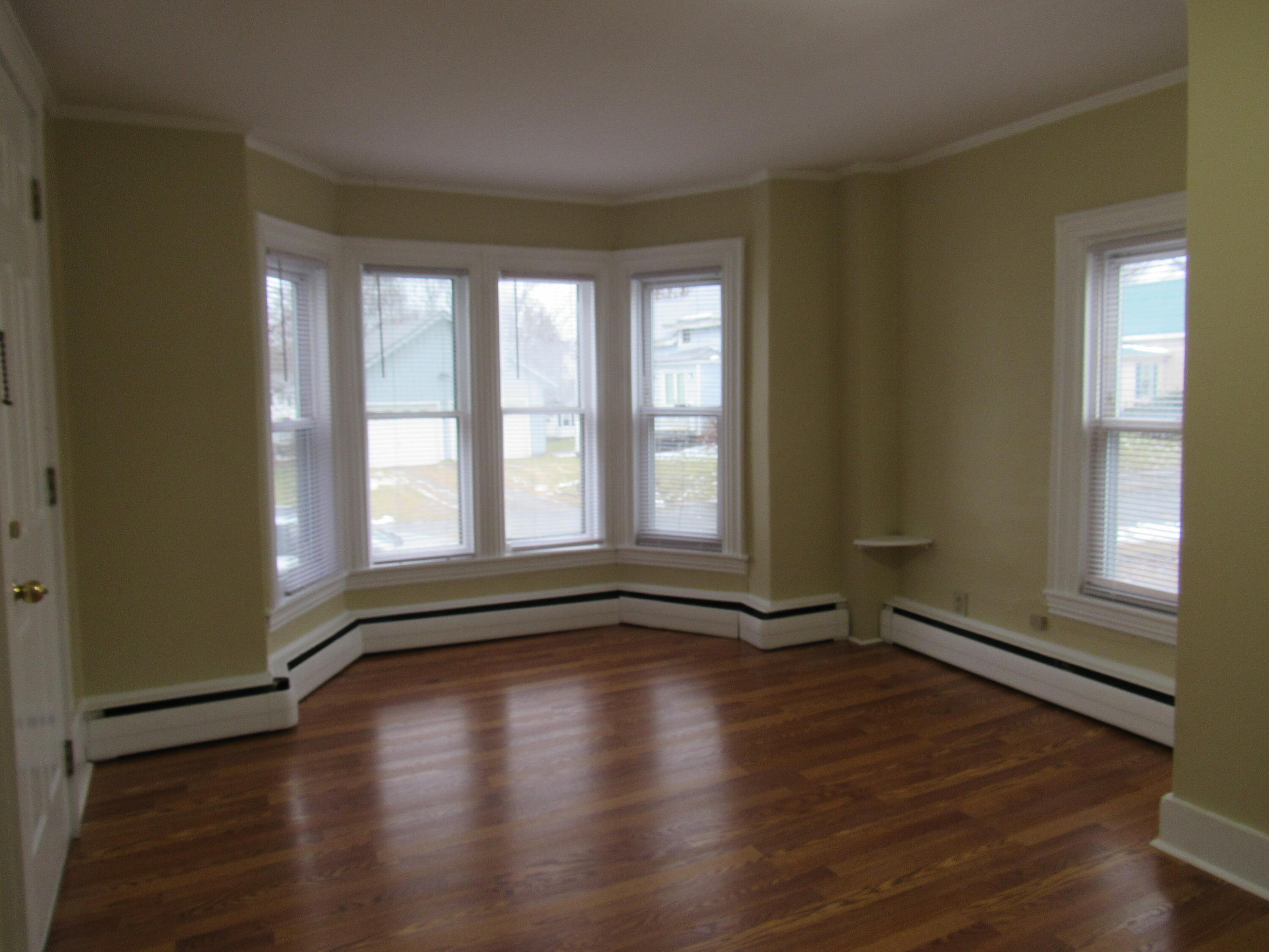 166 Pearl Street Bangor, ME 04401 - Photo 18 of 29 IMG_8257