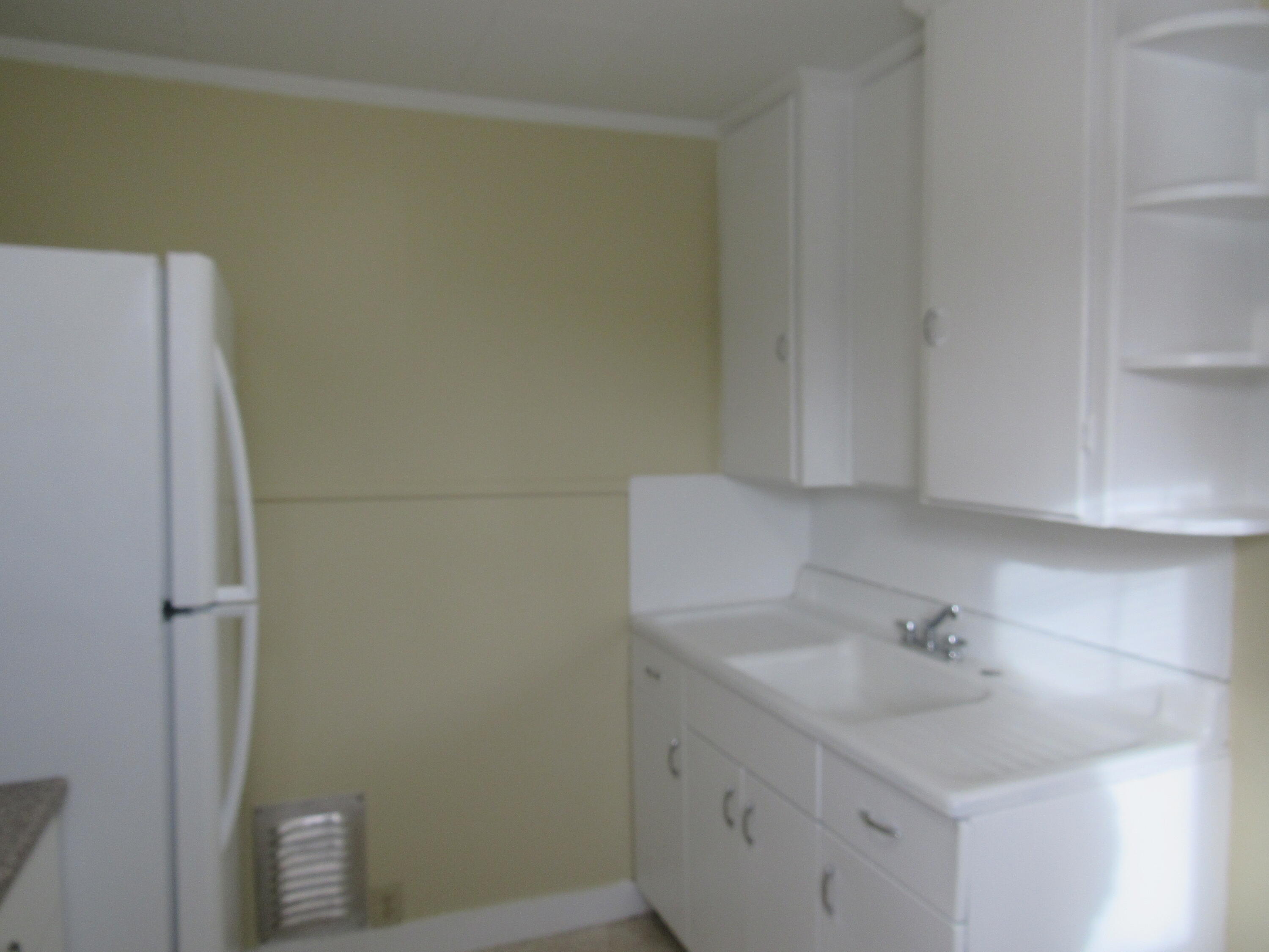 166 Pearl Street Bangor, ME 04401 - Photo 7 of 29 IMG_8277