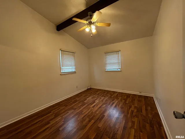 $1,349 | 1328 Hilltop Drive, Pekin, IL 61554