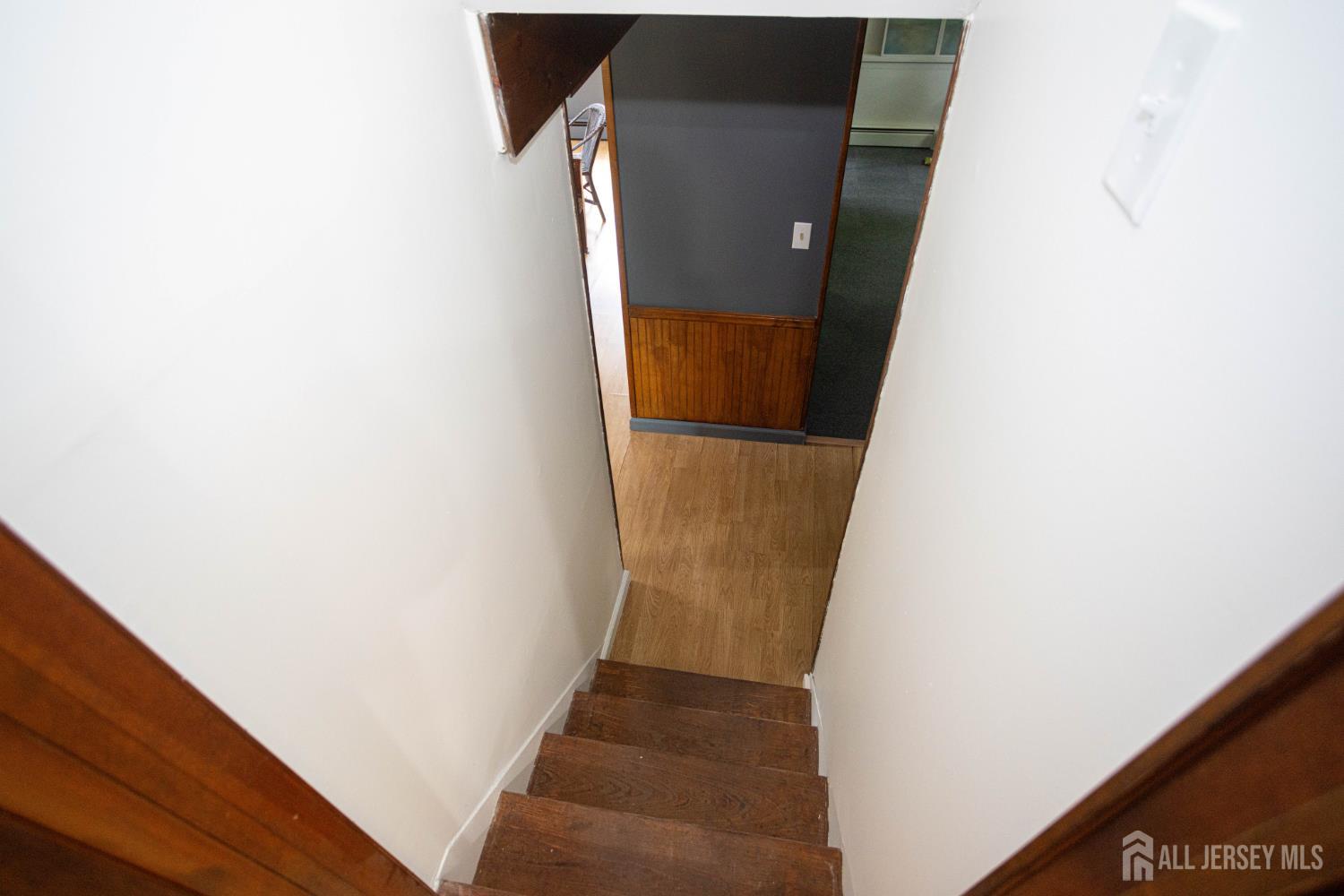 8 Stony Road Edison, NJ 08817 - Photo 32 of 45 Gallery Image 32