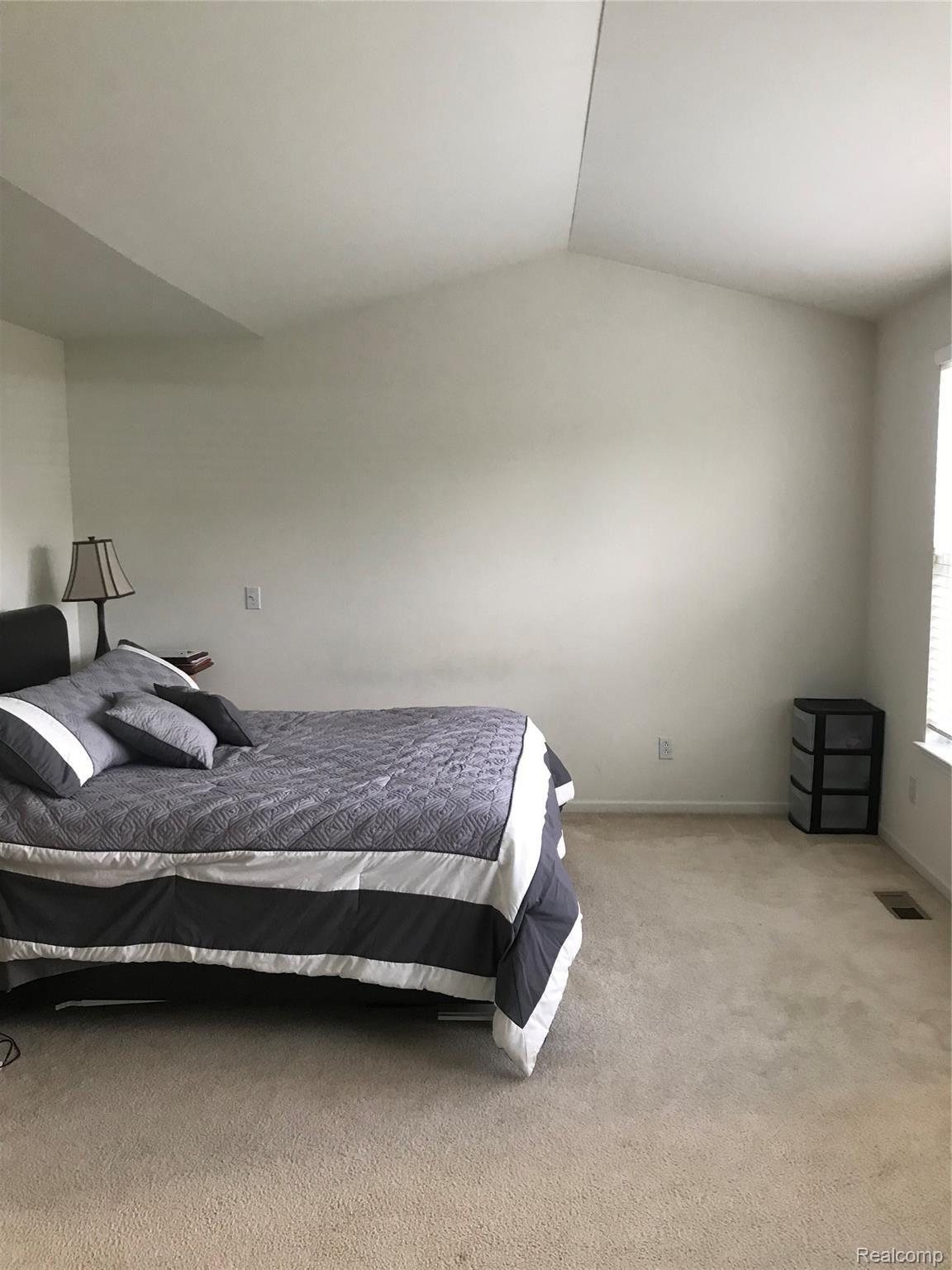 911 Deer Valley Road Holly, MI 48442 - Photo 16 of 36 MBR.jpg