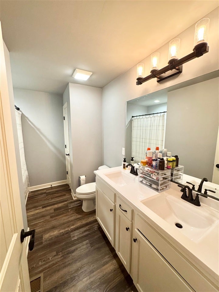 2148 Lewisburg Road Russellville, KY 42276 - Photo 12 of 23 Gallery Image 12