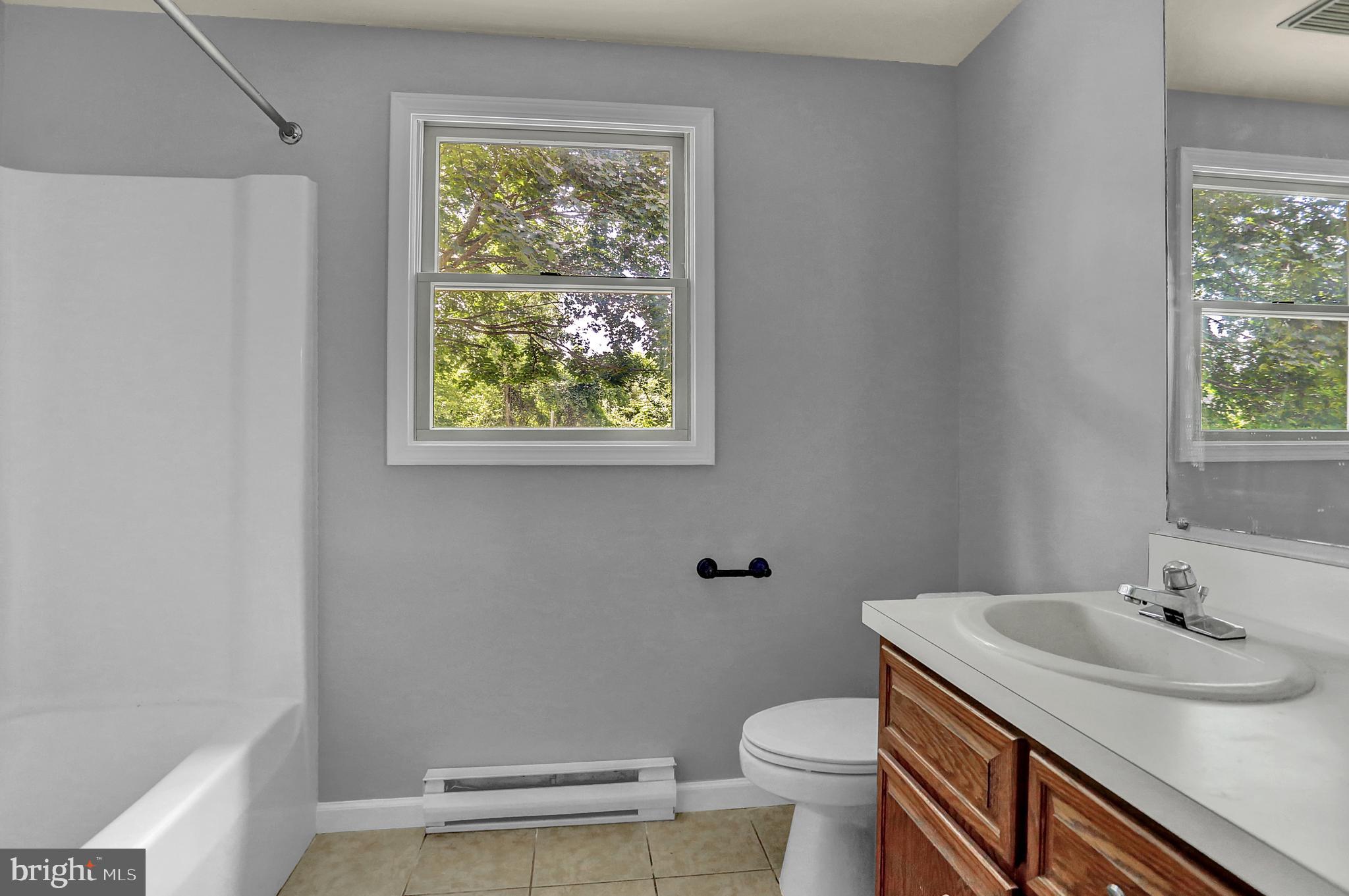 215 Shorb Mill Road Fairfield, PA 17320 - Photo 15 of 39 Bathroom #1