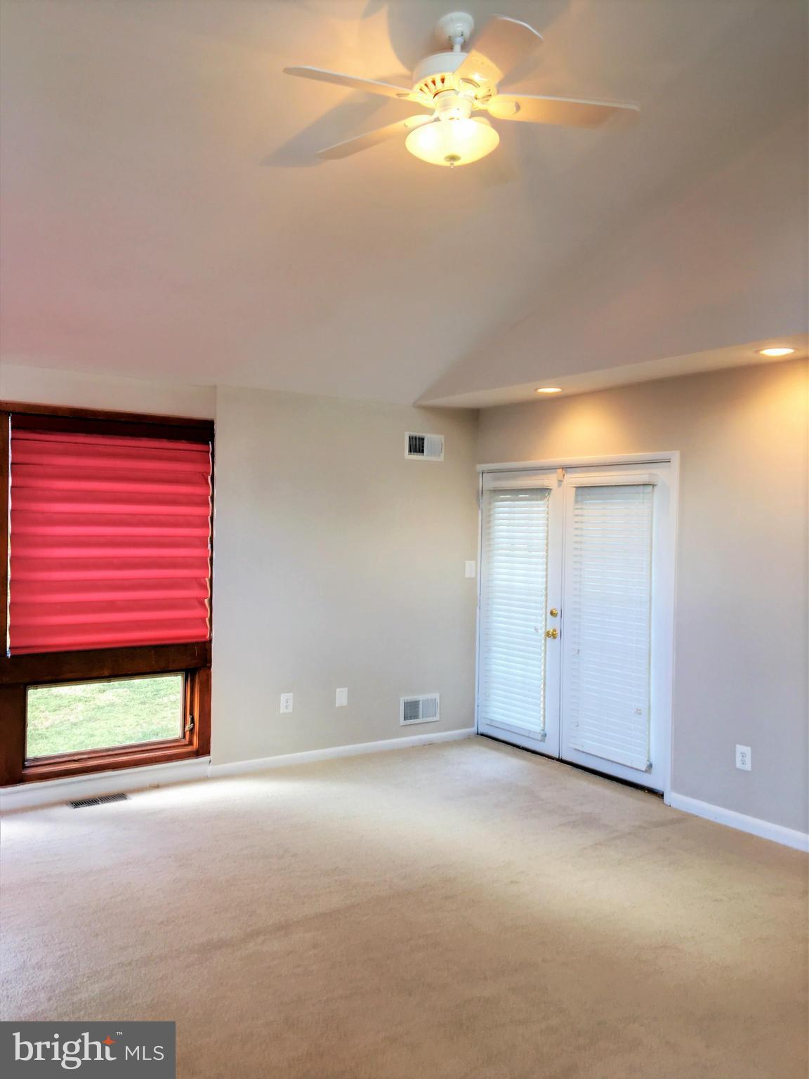 14408 Sturtevant Road Silver Spring, MD 20905 - Photo 15 of 30 Family Room