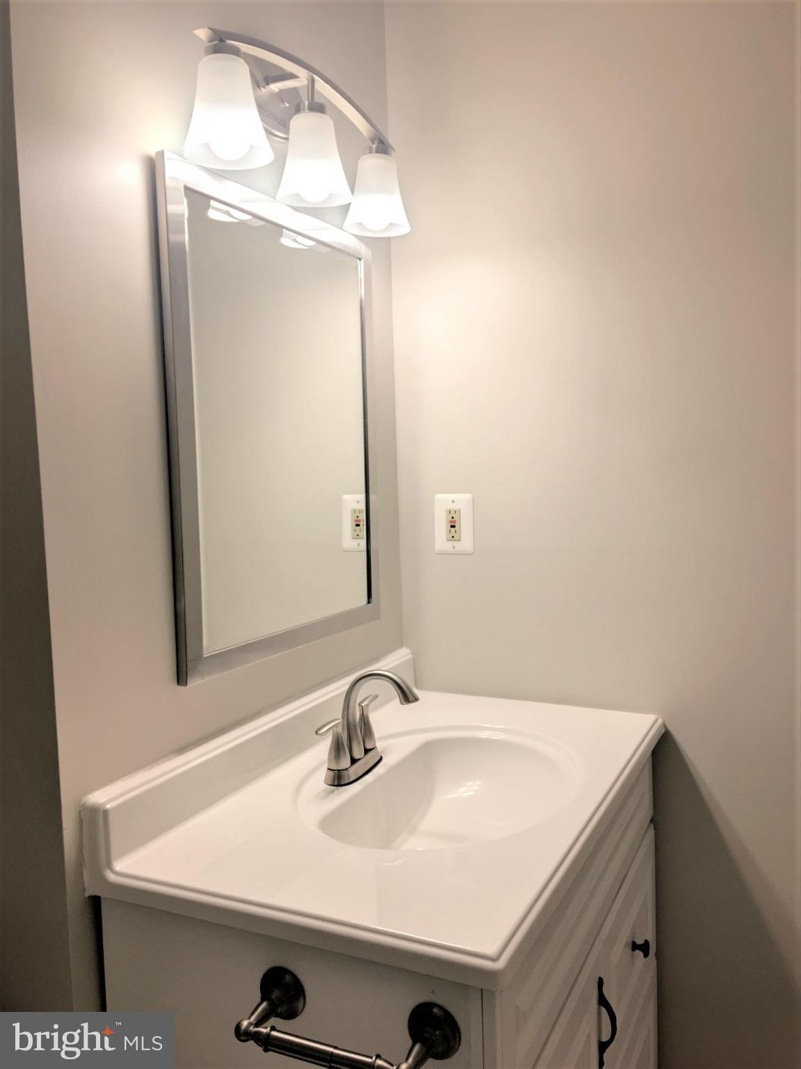14408 Sturtevant Road Silver Spring, MD 20905 - Photo 24 of 30 Bath (Master)
