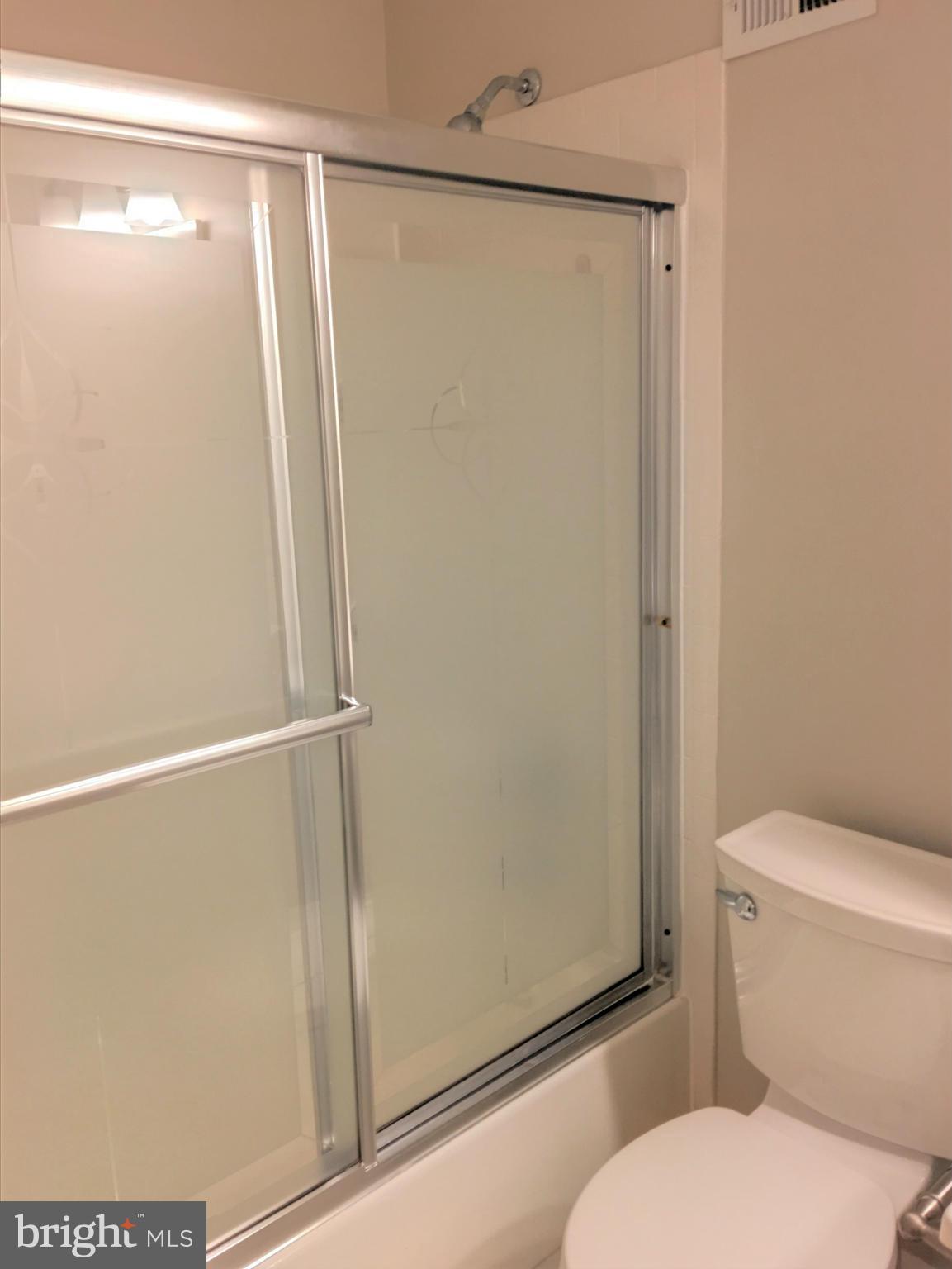 14408 Sturtevant Road Silver Spring, MD 20905 - Photo 25 of 30 Bath (Master)