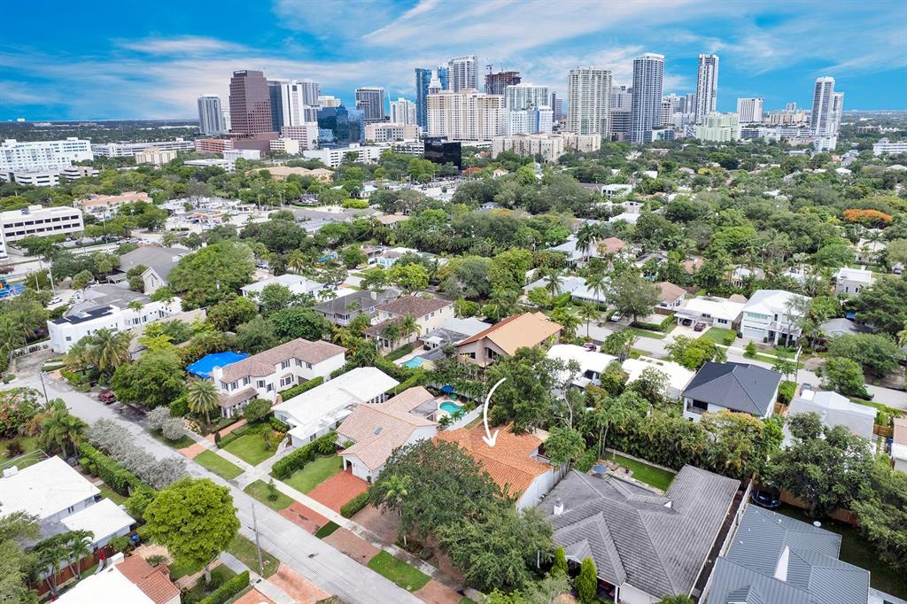 805 Southeast 10th Street Fort Lauderdale, FL 33316 - Photo 25 of 25 a view of a city