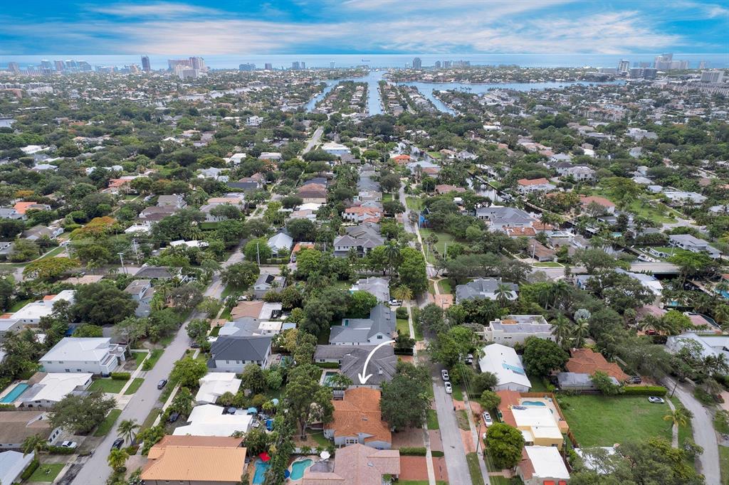 805 Southeast 10th Street Fort Lauderdale, FL 33316 - Photo 4 of 25 an aerial view of a city