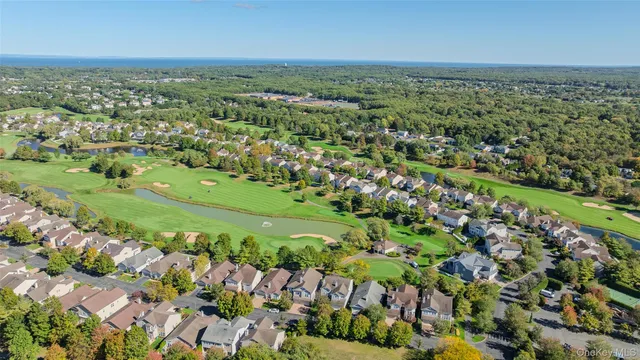 a black and white photo of a room