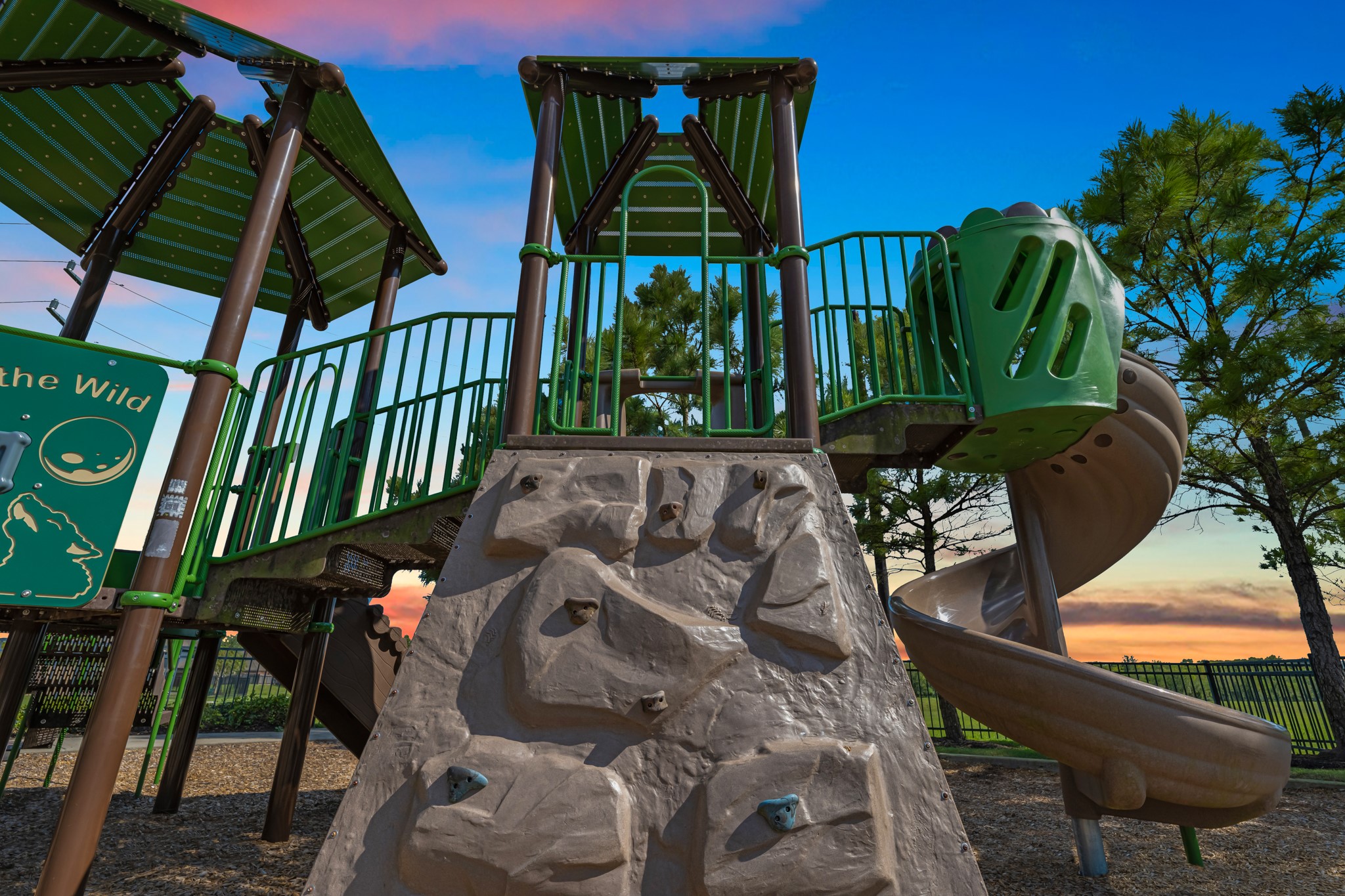 3410 Everglade Lane Rosenberg, TX 77471 - Photo 14 of 16 a view of balcony with furniture