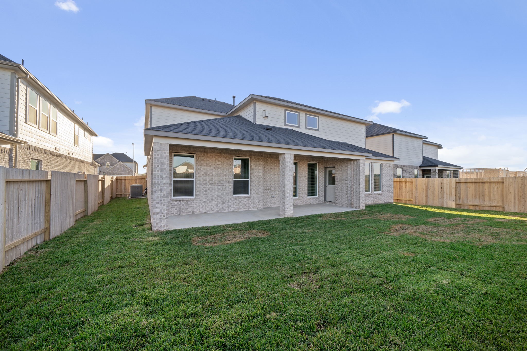 3410 Everglade Lane Rosenberg, TX 77471 - Photo 9 of 16 a front view of a house with a garden
