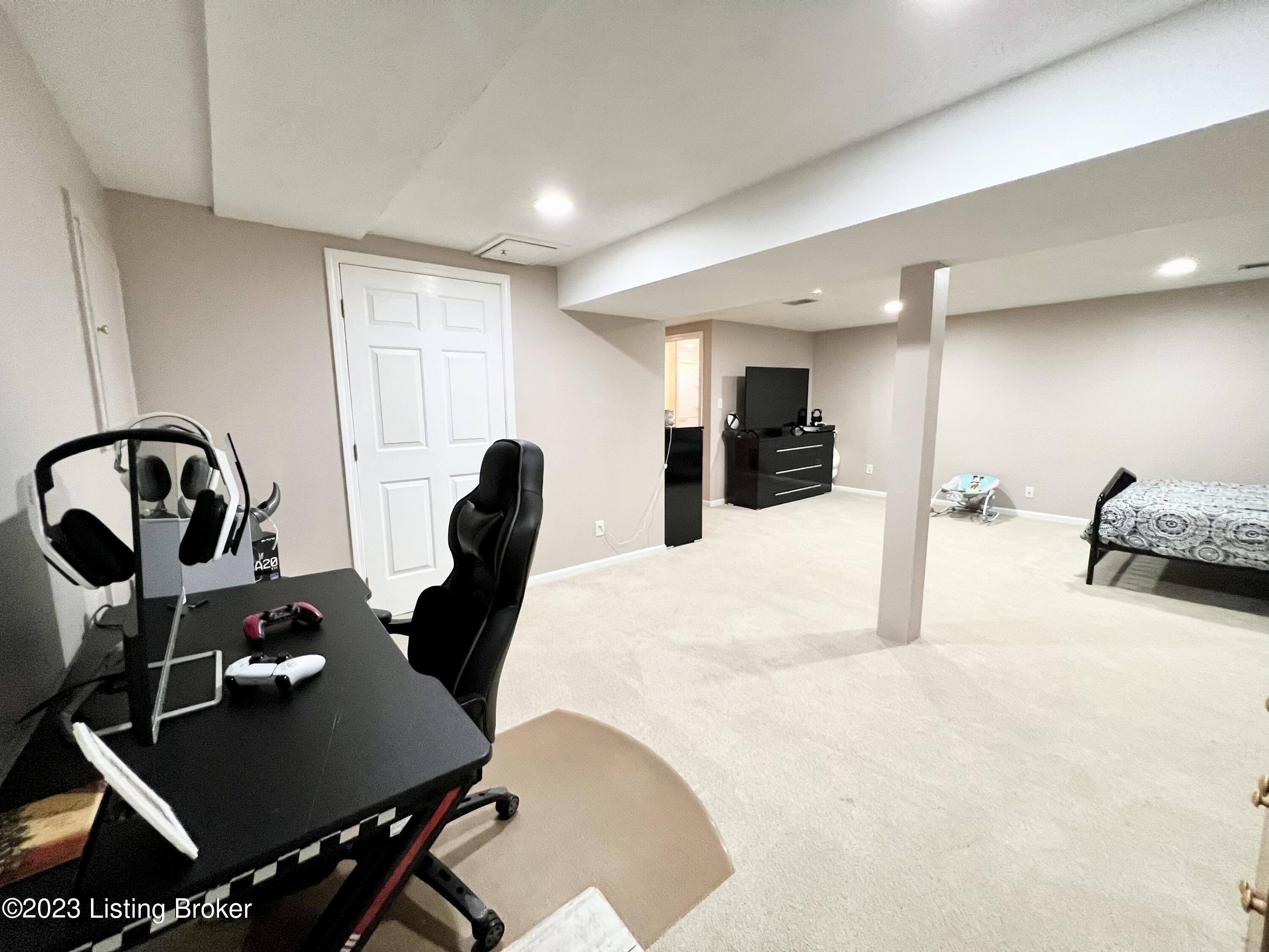 4604 Sandhill Road Louisville, KY 40219 - Photo 26 of 35 25F48A45-F43A-4080-97FF-495CDE7D286D