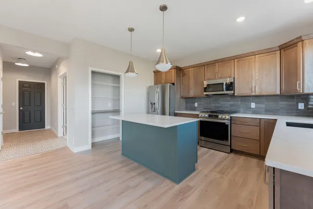 $708,000 | 15029 Ardmullivan Lane, Rosemount, MN 55068