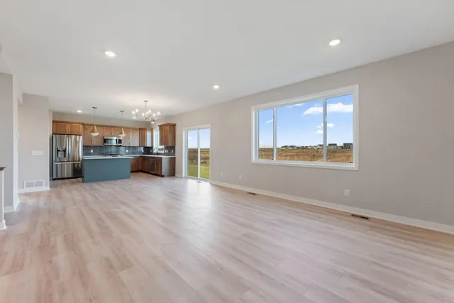 $708,000 | 15029 Ardmullivan Lane, Rosemount, MN 55068