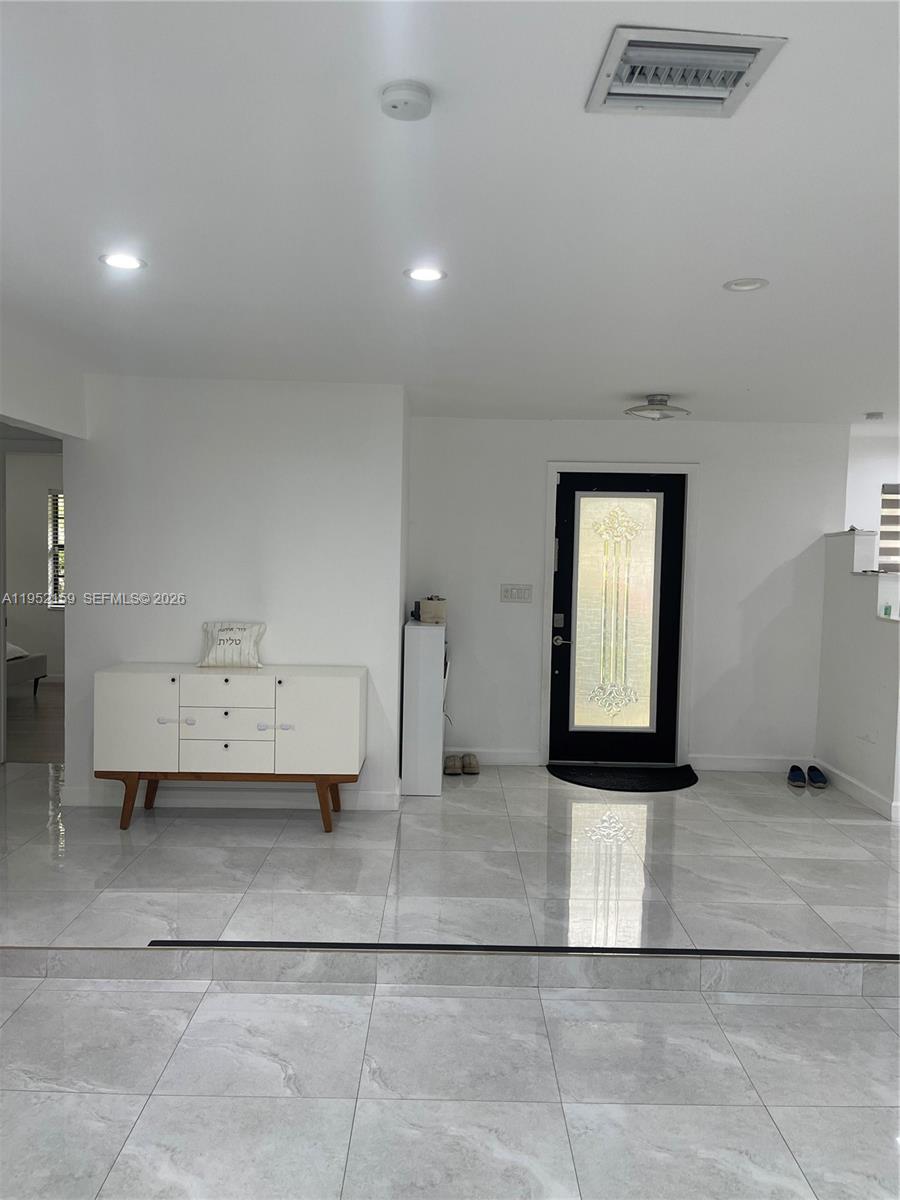 10153 Southwest 51st Street Cooper City, FL 33328 - Photo 18 of 49