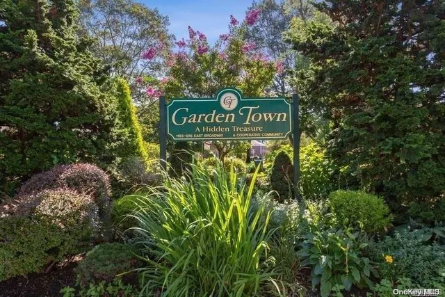 $245,000 | 1213 East Broadway, Unit B24, Hewlett, NY 11557