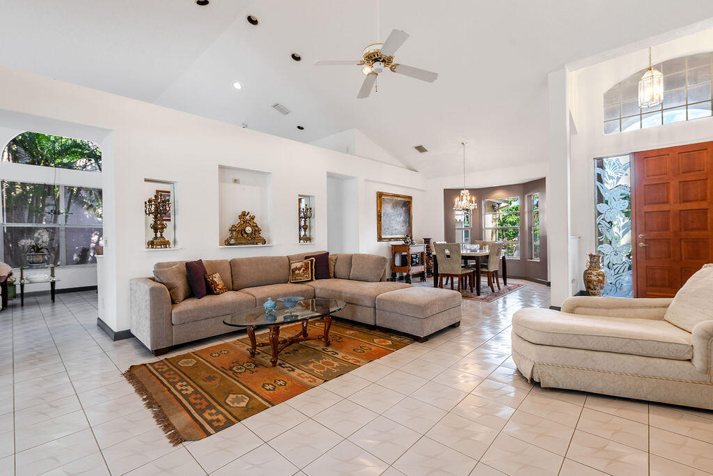 7828 Dorchester Road Boynton Beach, FL 33472 - Photo 9 of 50 7828DorchesterRd.-5