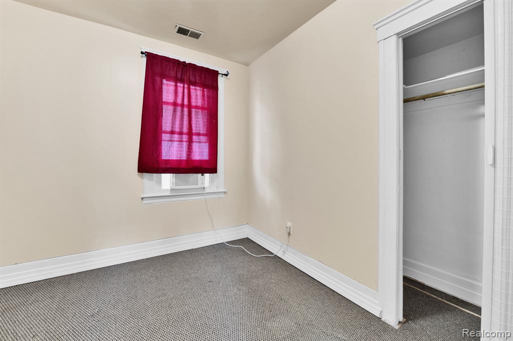 3344 Edwin Street Hamtramck, MI 48212 - Photo 16 of 28