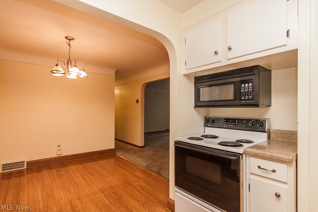 4648 Orchard Road Fairview Park, OH 44126 - Photo 8 of 25