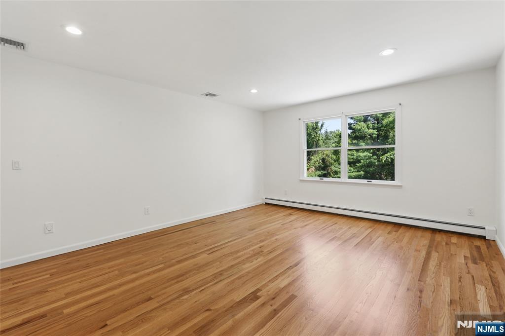 2 West Gate Road Saddle River, NJ 07458 - Photo 23 of 46