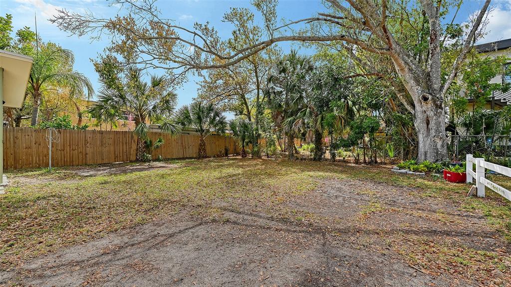 1860 7th Street Sarasota, FL 34236 - Photo 35 of 75 a view of backyard with green space