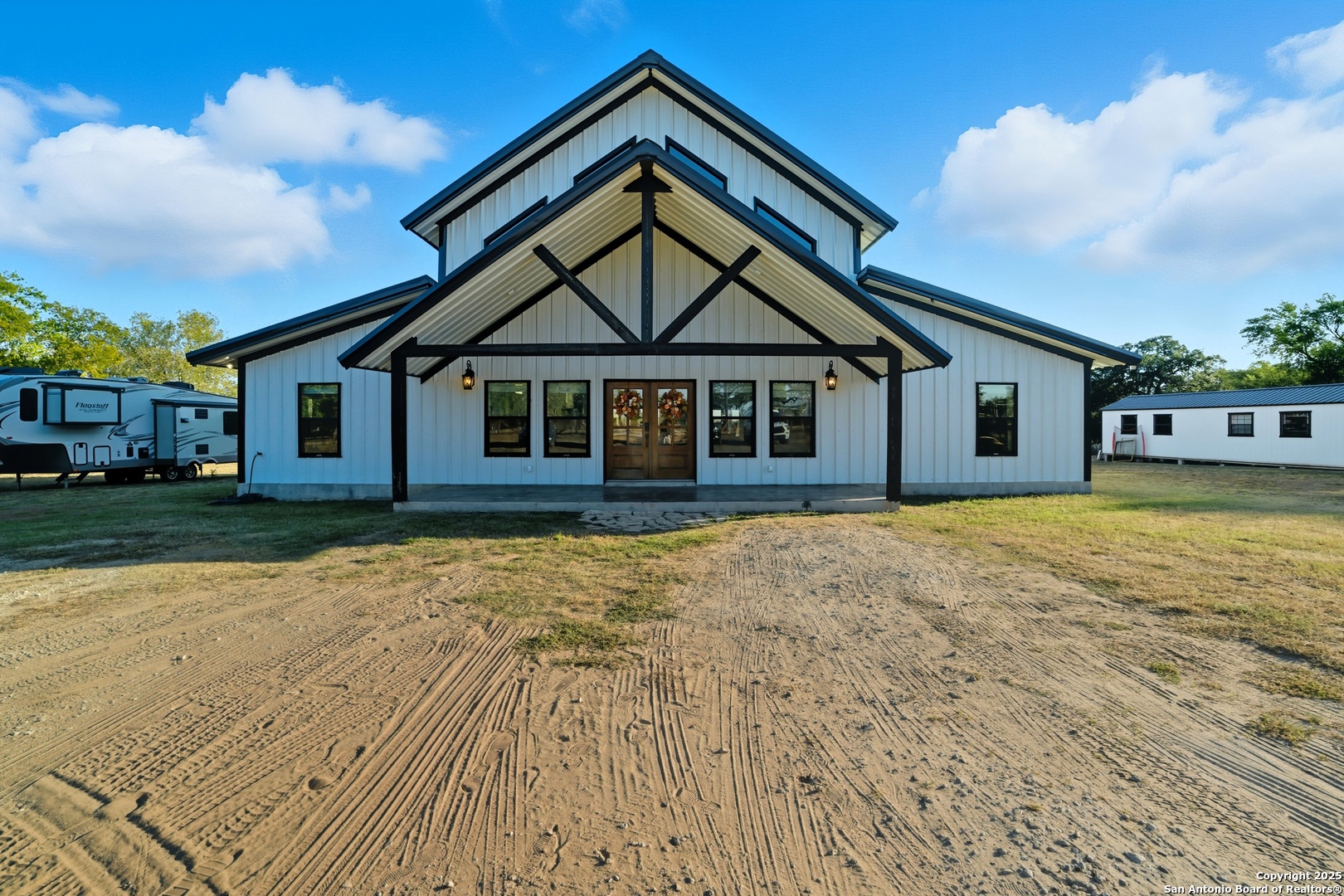11103 Jarratt Road Atascosa, TX 78002 - Photo 6 of 38