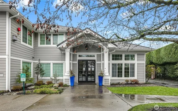 $360,000 | 16125 Juanita Woodinville Way Northeast, Unit 2202, Bothell, WA 98011